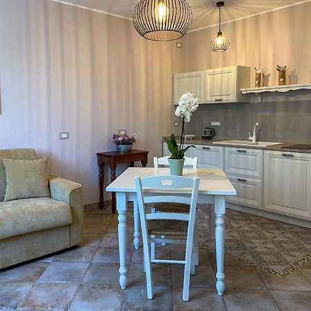 הוילה Magliano Alfieri Cascina San Bernardo מראה חיצוני תמונה