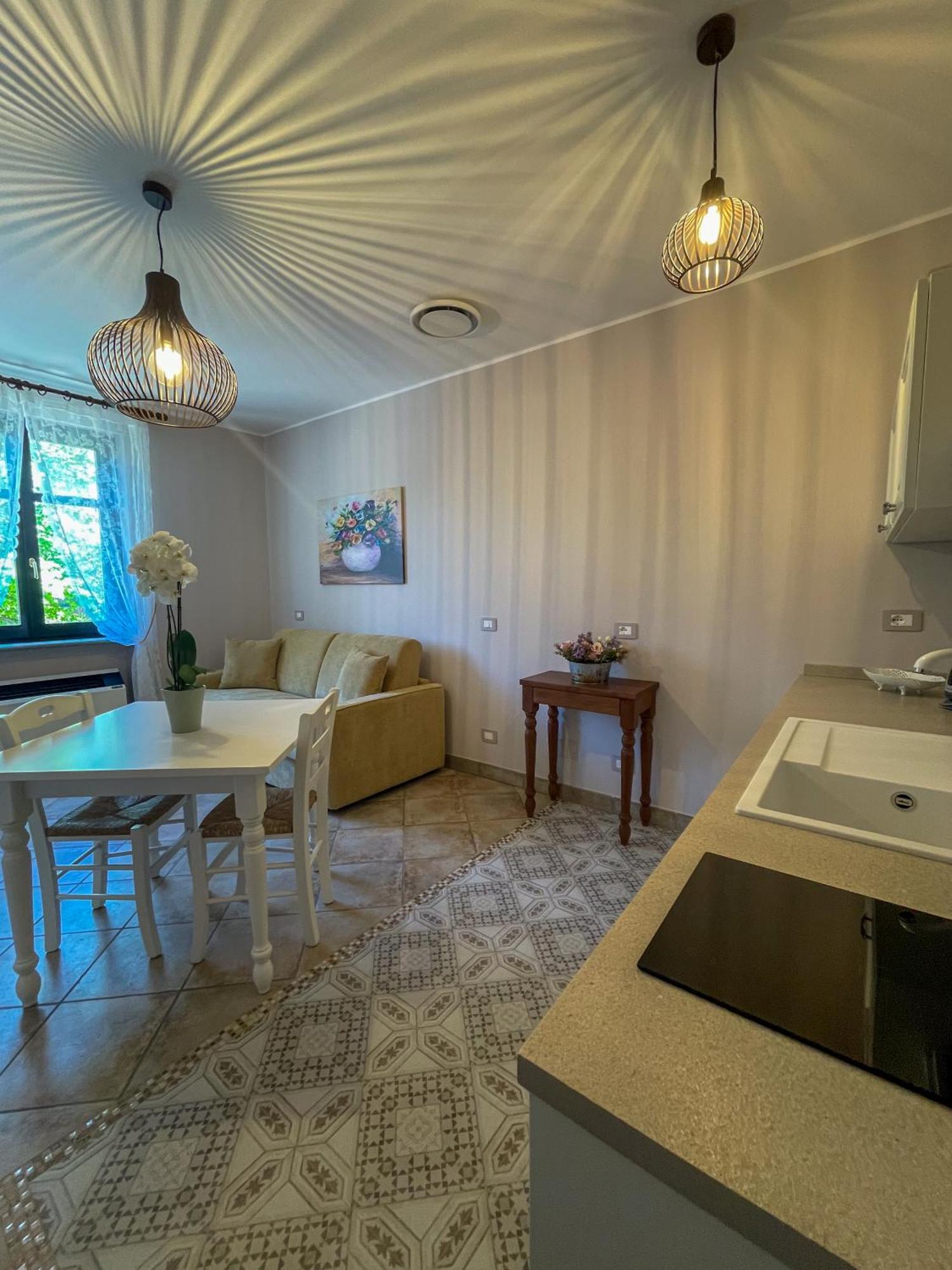 הוילה Magliano Alfieri Cascina San Bernardo מראה חיצוני תמונה