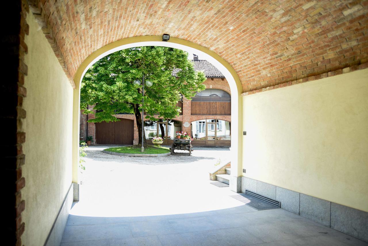 הוילה Magliano Alfieri Cascina San Bernardo מראה חיצוני תמונה